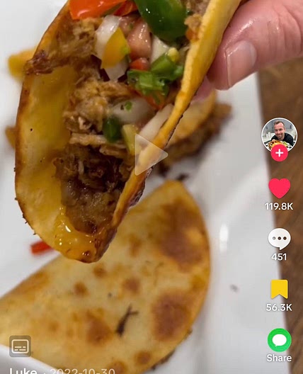 Crockpot Carnitas Tacos