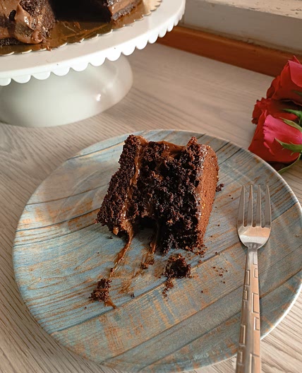Chocolate Cake With Custard Filling