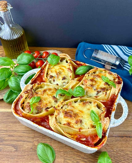 Creamy Beef-Stuffed Shells