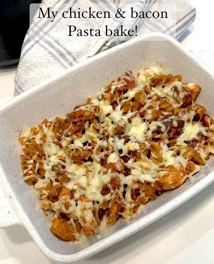 chicken and bacon pasta bake
