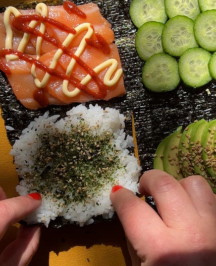 Spicy Salmon Sushi Nori Wrap