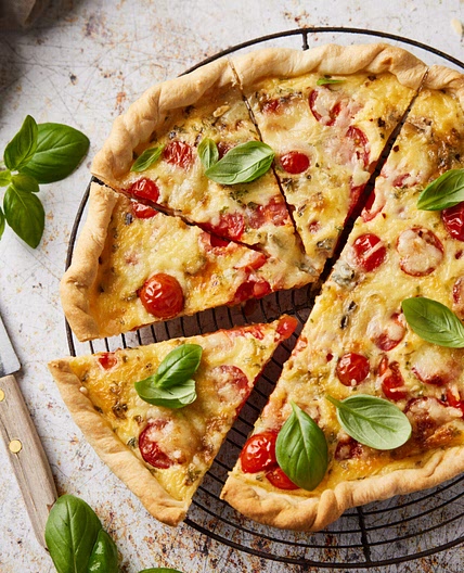 Tomato tart with puff pastry
