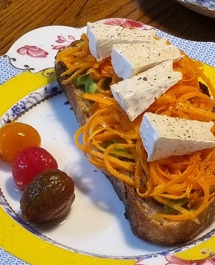 Carrot Avocado sandwich