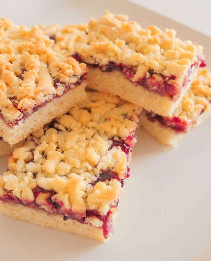Delicious Homemade Blackcurrant Jam Cookies Recipe