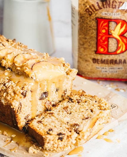 Apple Crumble Loaf Cake