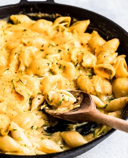 ZUCCHINI MAC AND CHEESE