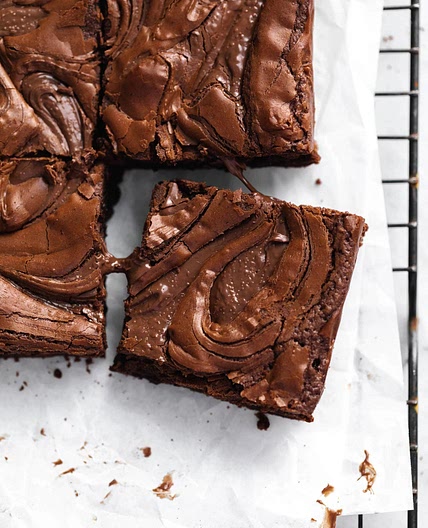 FUDGY NUTELLA BROWNIES