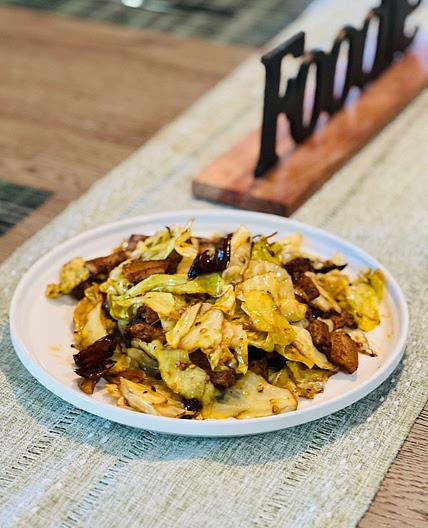 Stir Fried Pork Belly with Cabbage | 五花肉炒圆白菜