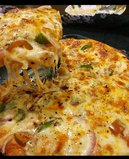 Chicken Tikka Pizza