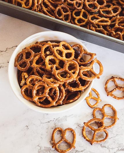 Seasoned Pretzels -