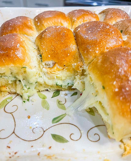 Cheesy Garlic Bread Sliders