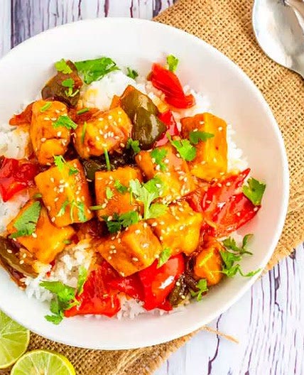 Bowl de Tofu con Vegetales Asados