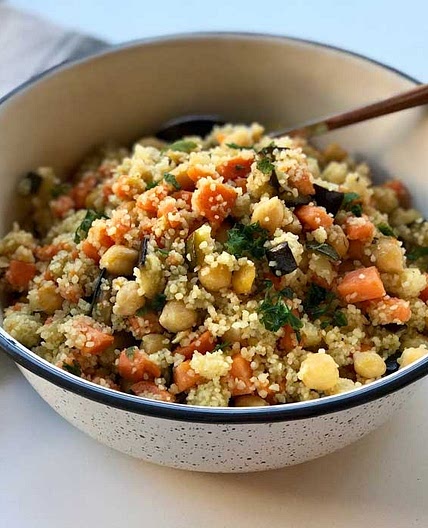 Ensalada de Couscous con Garbanzos y Vegetales Asados