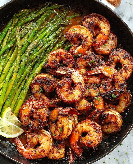 Blackened Shrimp and Asparagus Skillet (20 Minutes)