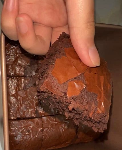 Brownies (shiny crust)