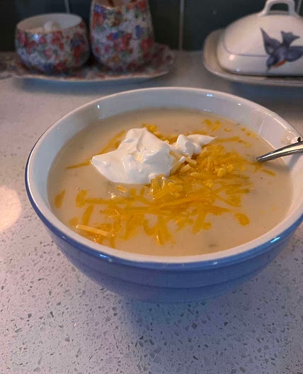 Instant pot loaded baked potato soup