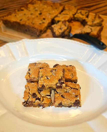 Salted Caramel Cookie Bars