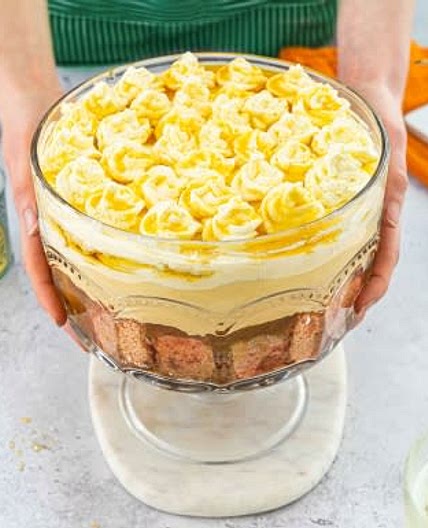 Lyle's Golden Syrup Coronation Plum Trifle