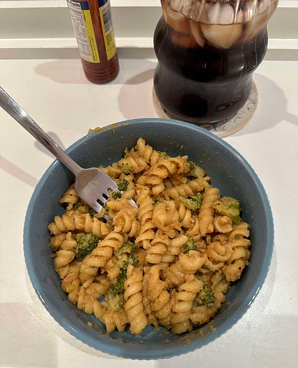'Free' Mac n Cheese With Broccoli