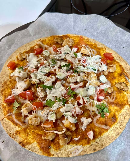 Chicken Tandoori Naan-zzas
