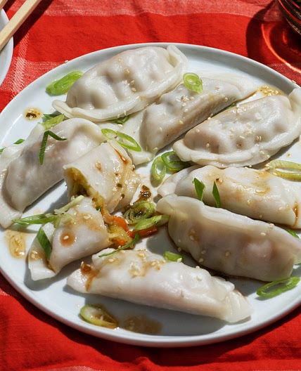 Easy Steamed Dumplings with Homemade dipping sauce