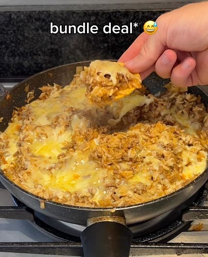 One pot cheesy taco rice 