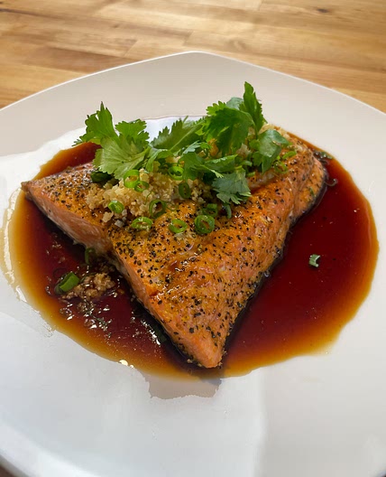 10 Minute Baked Lemon Pepper Salmon