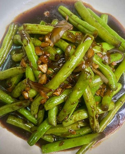 Green Beans with Filipino Adobo Sauce