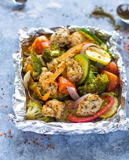Baked Chicken and Vegetable Foil Packets