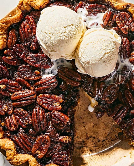 D'licious Chocolate Pecan Pie