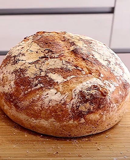 The Easiest No Knead Bread Recipe