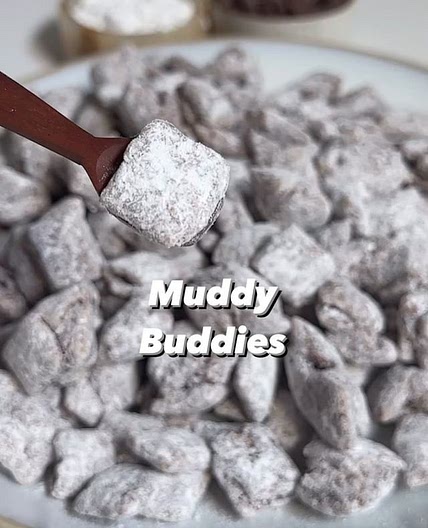HIGH PROTEIN muddy buddies 🍫🥜🤯
