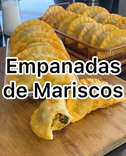 Seafood Empanada (Empnadas de Mariscos)