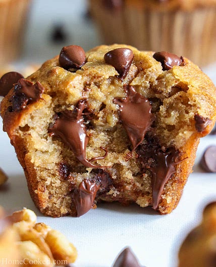 D'licious Best Banana Chocolate Chip Muffins