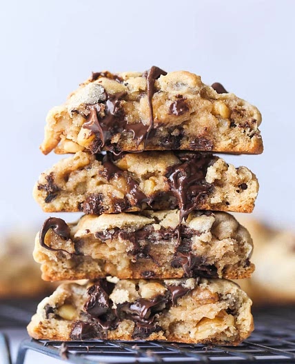 Chewable chocolate cookies