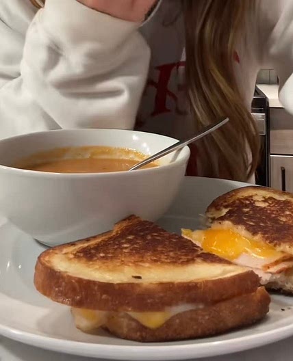Tomato soup and Grilled Cheese