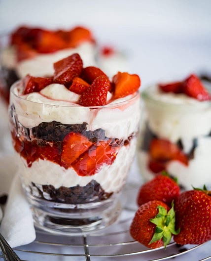 Erdbeer-Brownie-Tiramisu
