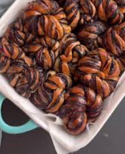 D'licious Rugelach Cake