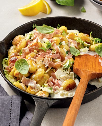 Gnocchis au prosciutto et choux de Bruxelles 
