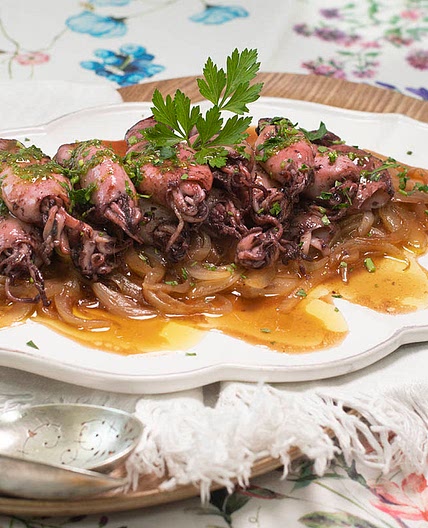 Chipirones Encebollados