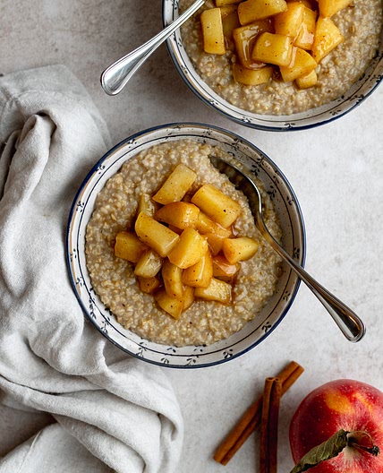 Stovetop Apple Cinnamon Steel Cut Oats