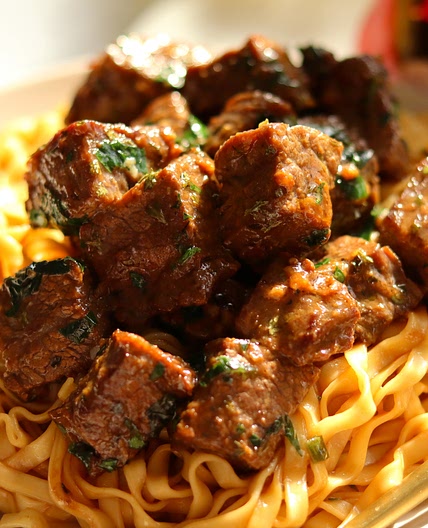 Spicy Garlic Steak Bites