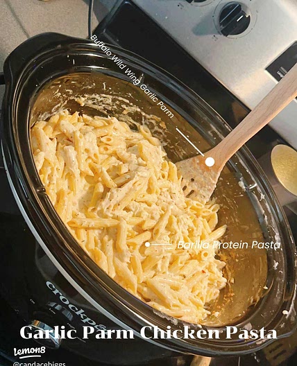 Garlic Parm Chicken Pasta | Gallery posted by Candace Biggs | Le