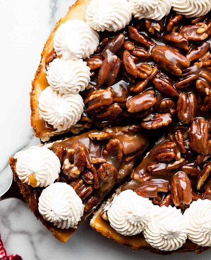 D'licious Caramel Pecan Cheesecake