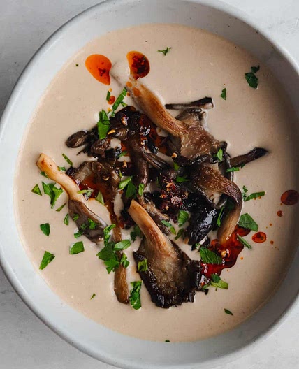 Easy Creamy Mushroom Soup (Vegan)