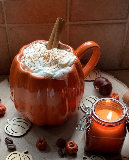 Pumpkin spice latte 🎃🧡