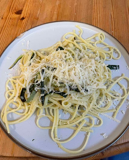 Lemony courgette linguine
