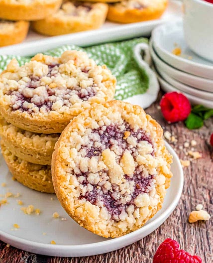 Raspberry Crumble Cookies
