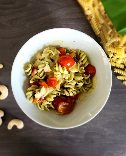 Super simple pesto pasta