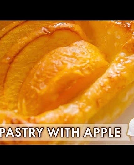 Puff pastry with peaches